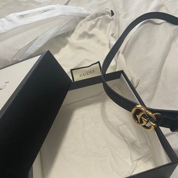 Gucci Leather Belt with Double G Buckle - Picture 2 of 8